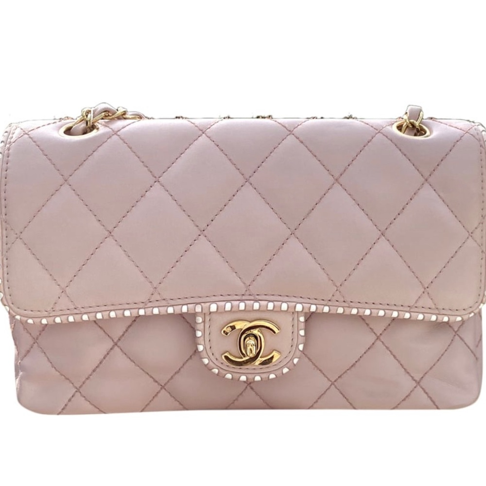 Chanel Timeless/Classique leather crossbody bag